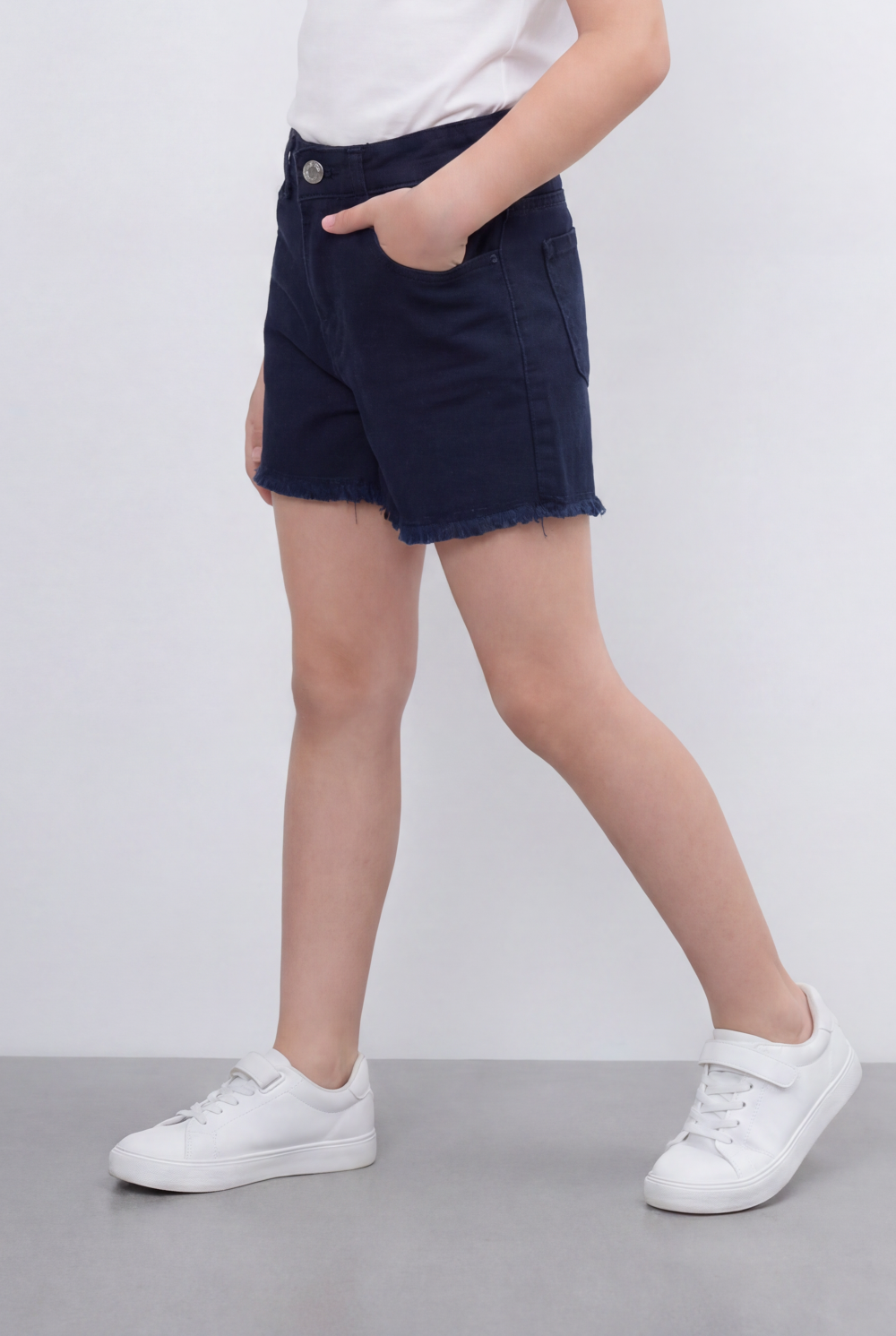 Girl’s Tomato Store Denim Shorts Classic Five Pocket Design Raw Frayed Hem Regular Fit