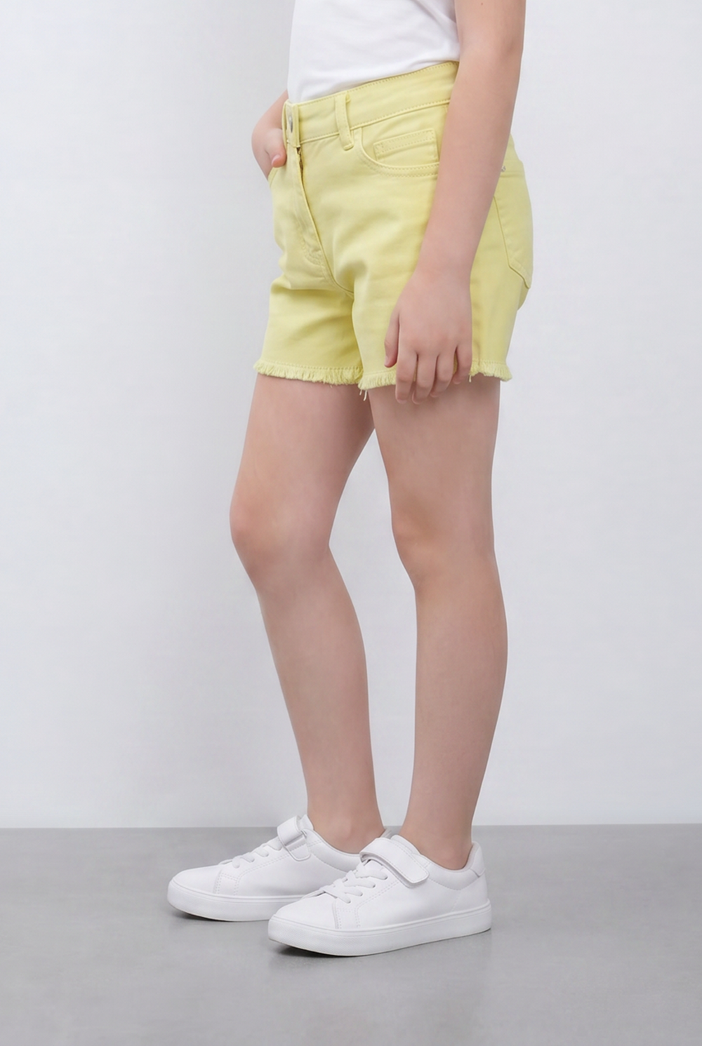 Girl’s Tomato Store Denim Shorts Classic Five Pocket Design Raw Frayed Hem Regular Fit