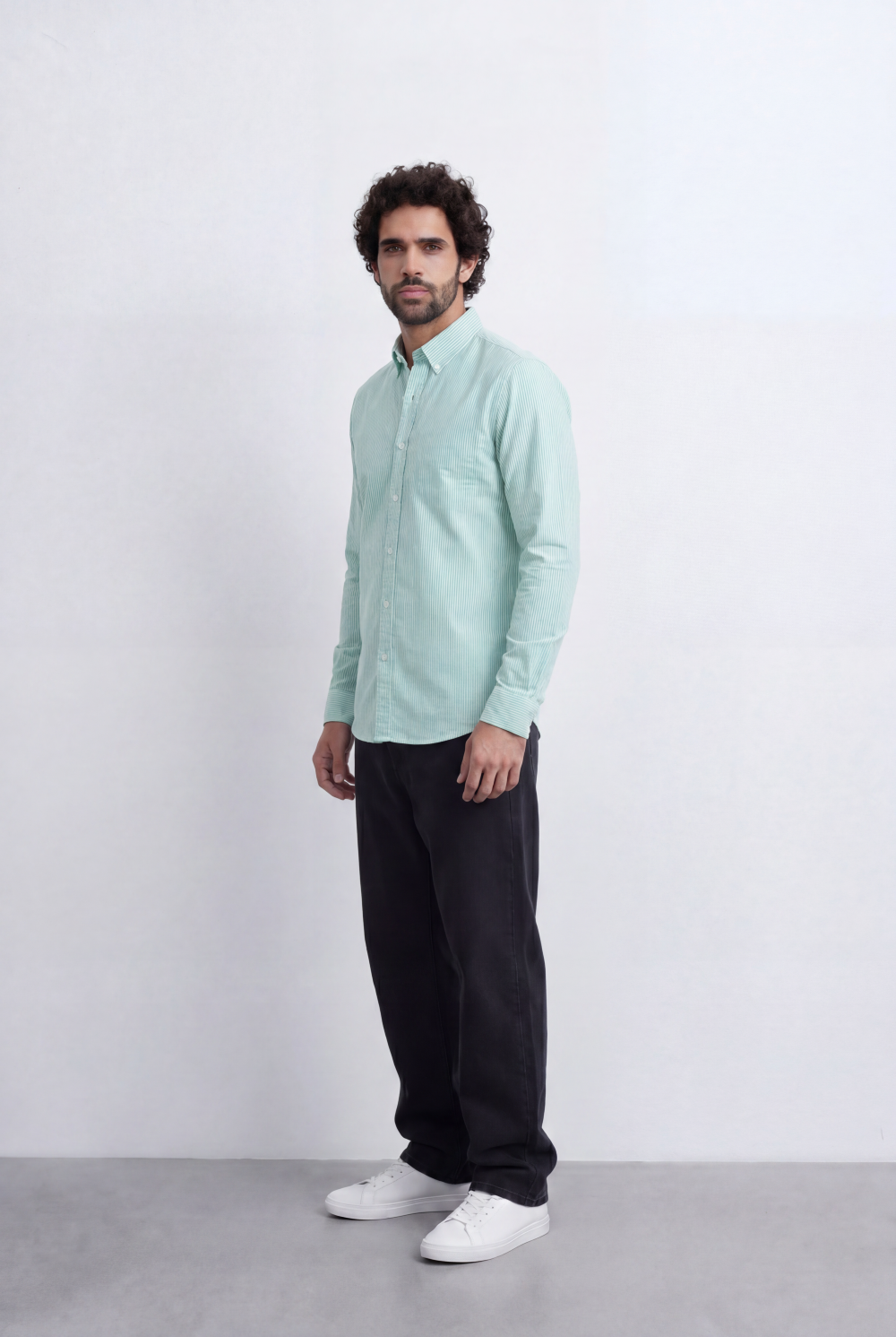 Men’s Tomato Store Pinstripe Button Down Shirt Fine Vertical Stripe Pattern Slim Fit