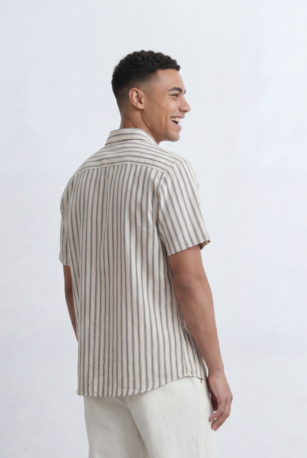 Men’s Tomato Store Striped Shirt Vertical Stripe Pattern Short Sleeve Design Regular Fit