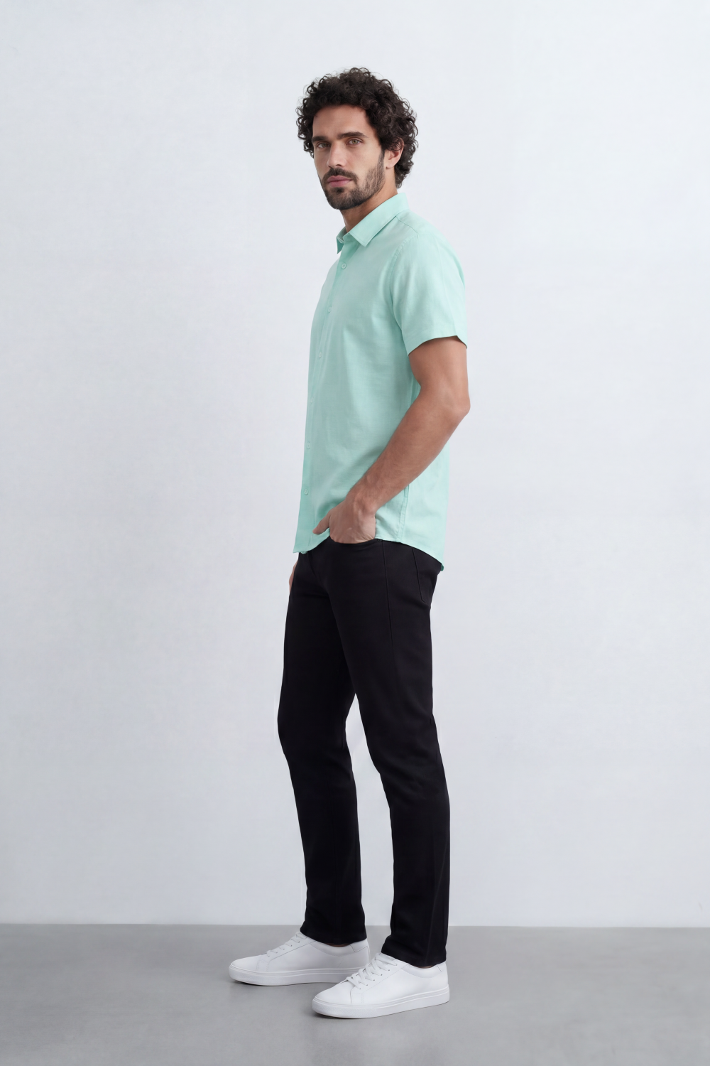 Men’s Tomato Store Shirt With Button Down Collar Short Sleeves Front Placket Texture Curved Hem Regular Fit