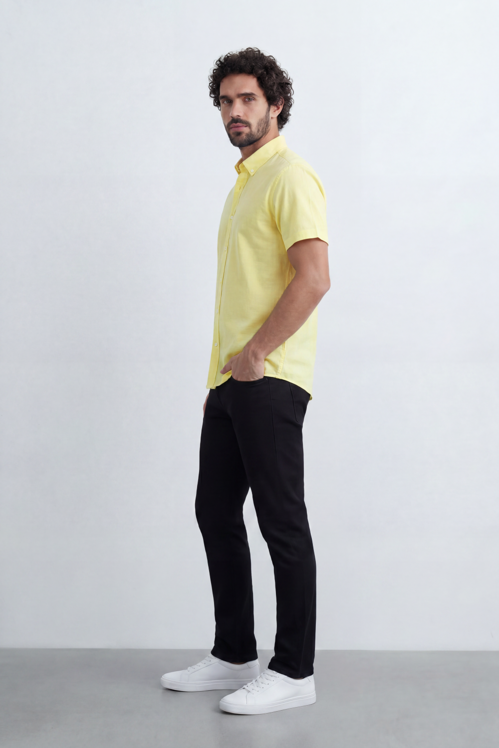 Men’s Tomato Store Shirt With Button Down Collar Short Sleeves Front Placket Texture Curved Hem Regular Fit