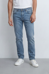 Men’s Tomato Store Light Vintage Wash Denim Essential With A Clean Five Pocket Design