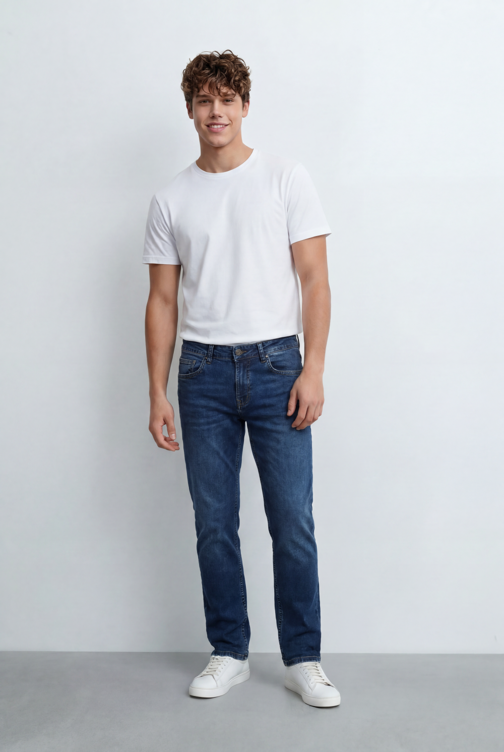 Men’s Tomato Store Light Vintage Wash Denim Essential With A Clean Five Pocket Design