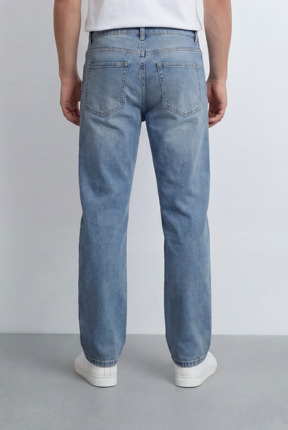 Men’s Tomato Store Light Wash Relaxed Denim Loose Straight Leg Construction Classic Five Pocket