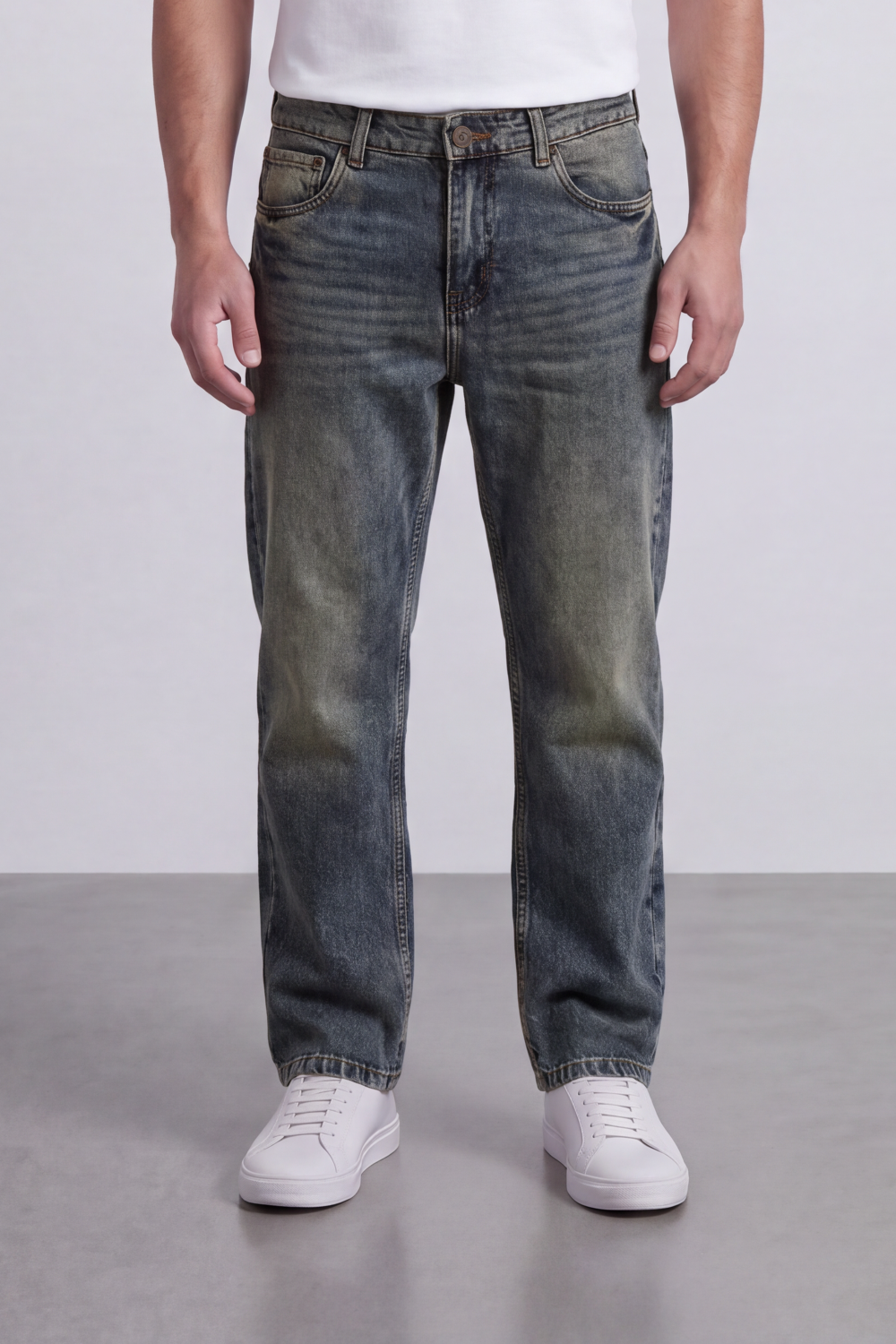 Men's Tomato Store Washed Denim used Pants Detail Mid-Rise Waist Regular Fit