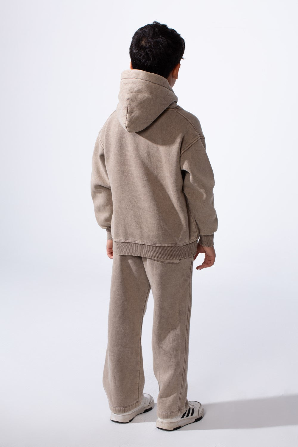 طقم ملابس الأولاد من ميلتون بحالة ذهنية متوسطية متناسقة Slim Fit مغسول