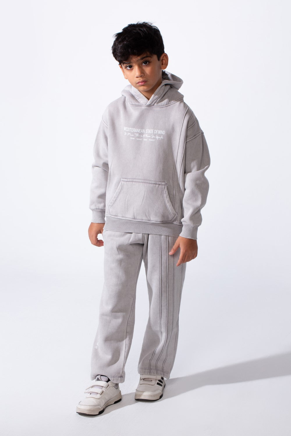 طقم ملابس الأولاد من ميلتون بحالة ذهنية متوسطية متناسقة Slim Fit مغسول