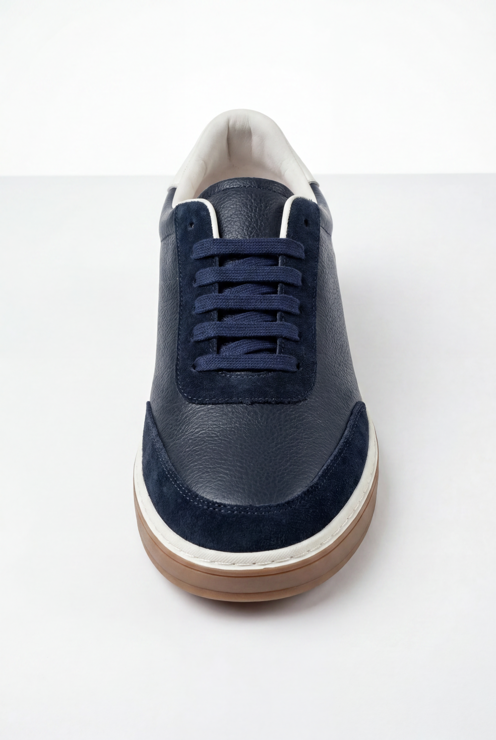 Men's Tomato Store Low-Top Profile Designed For Modern Versatility Padded Heel Shoes