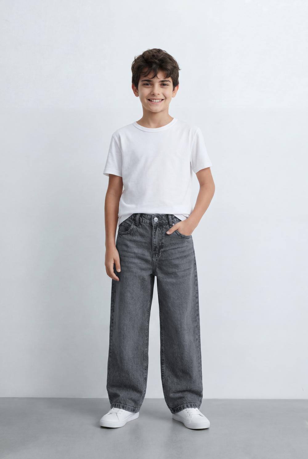 Women’s Boyfriend Jeans Featuring  Vintage Wash Finish Versatile Denim Pants