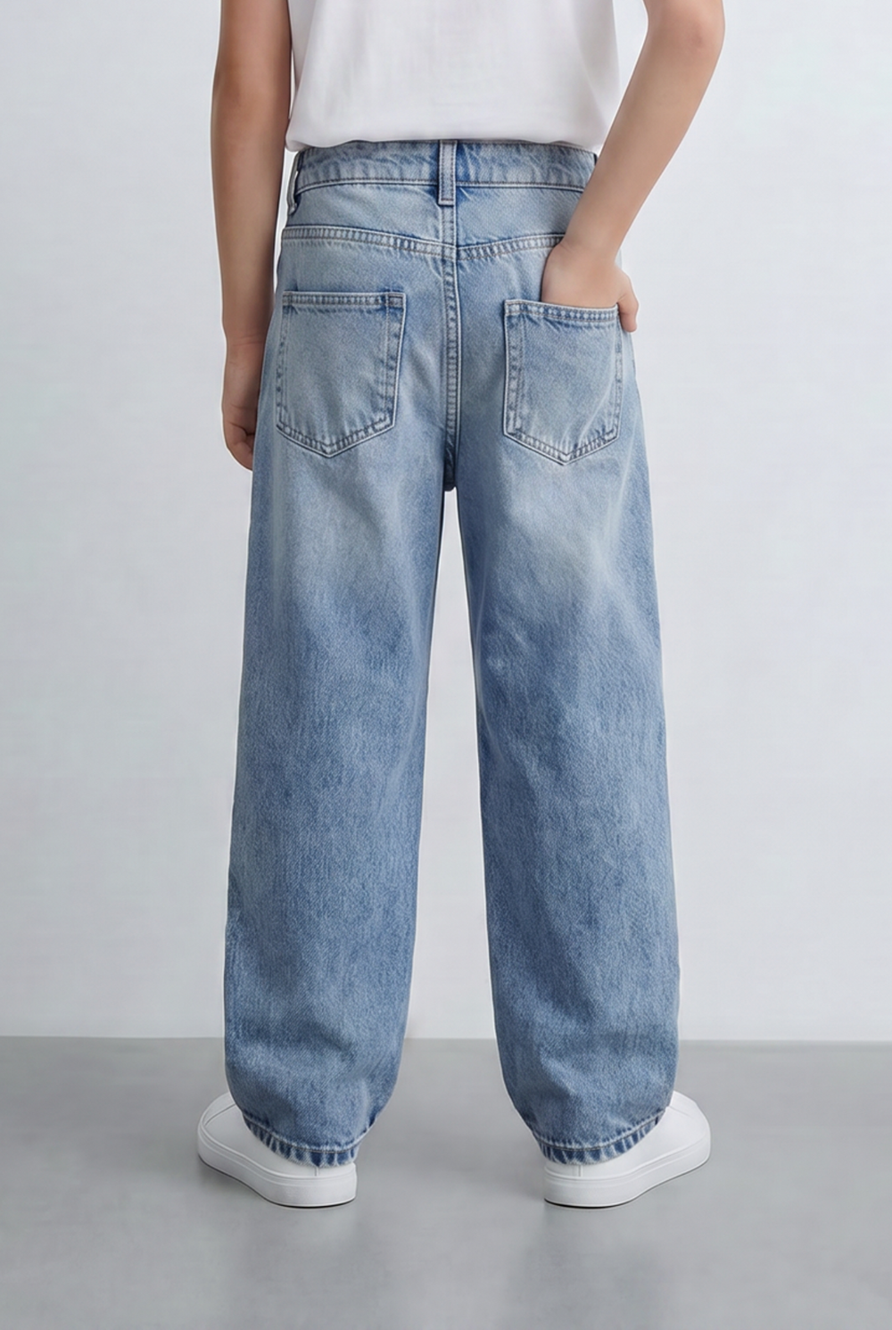 Women’s Boyfriend Jeans Featuring  Vintage Wash Finish Versatile Denim Pants