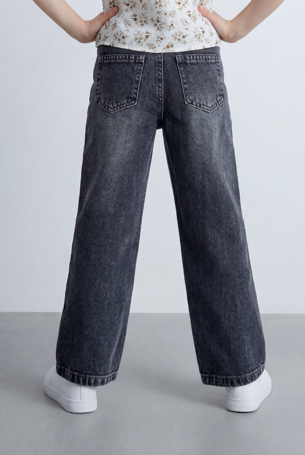 Girl's Tomato Store Wide Leg Denim Pants Drawcord Waist Cropped Length Utility Pocket Detail Washed Finish