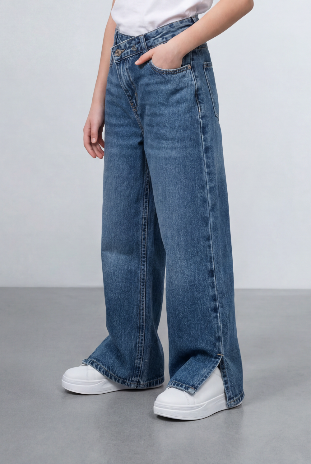 Girl's Tomato Store Bagy Denim Pants Double Button Detail Side Slit Hem Washed Finish