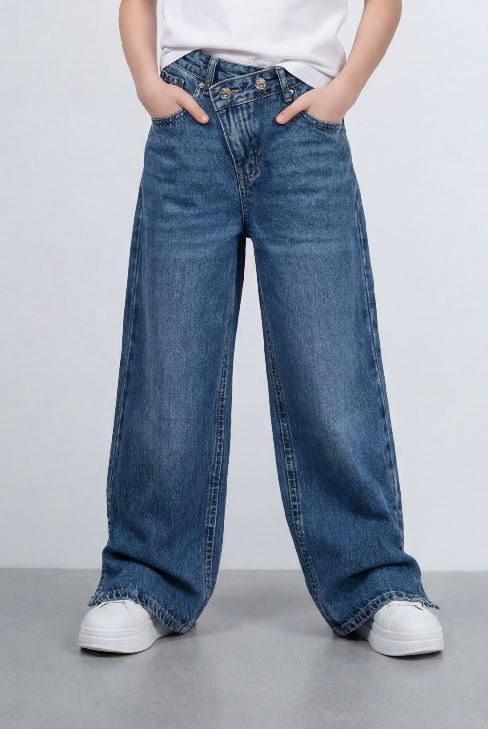 Girl's Tomato Store Bagy Denim Pants Double Button Detail Side Slit Hem Washed Finish