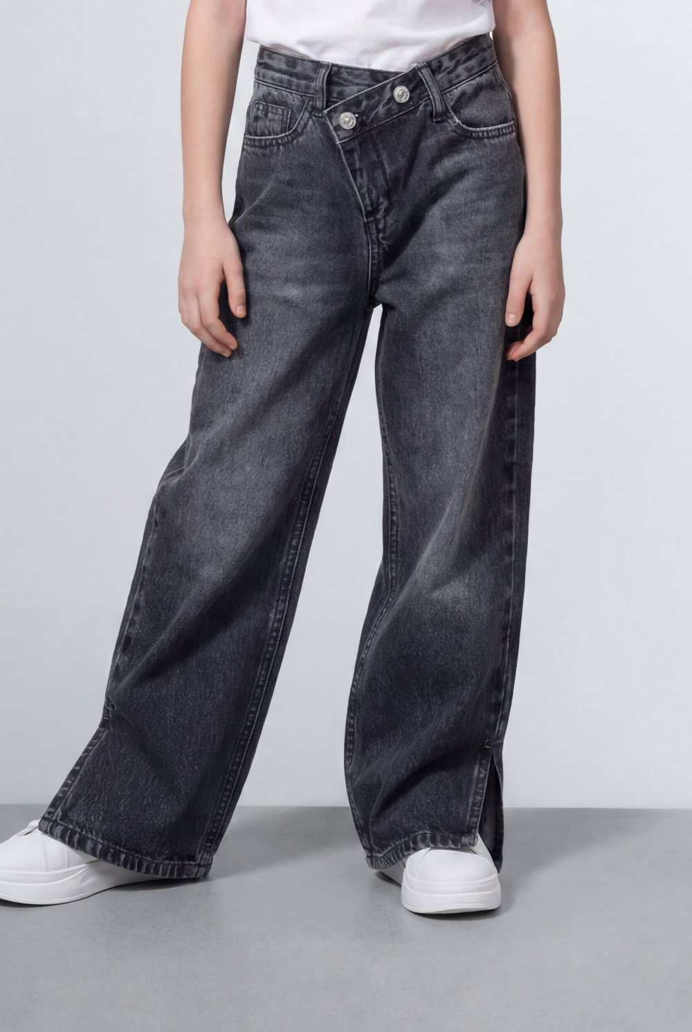 Girl's Tomato Store Bagy Denim Pants Double Button Detail Side Slit Hem Washed Finish