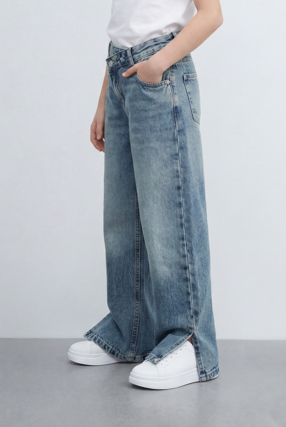 Girl's Tomato Store Bagy Denim Pants Double Button Detail Side Slit Hem Washed Finish