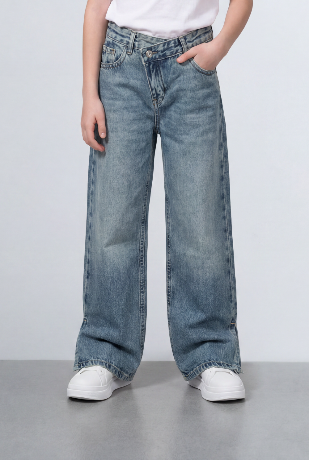 Girl's Tomato Store Bagy Denim Pants Double Button Detail Side Slit Hem Washed Finish