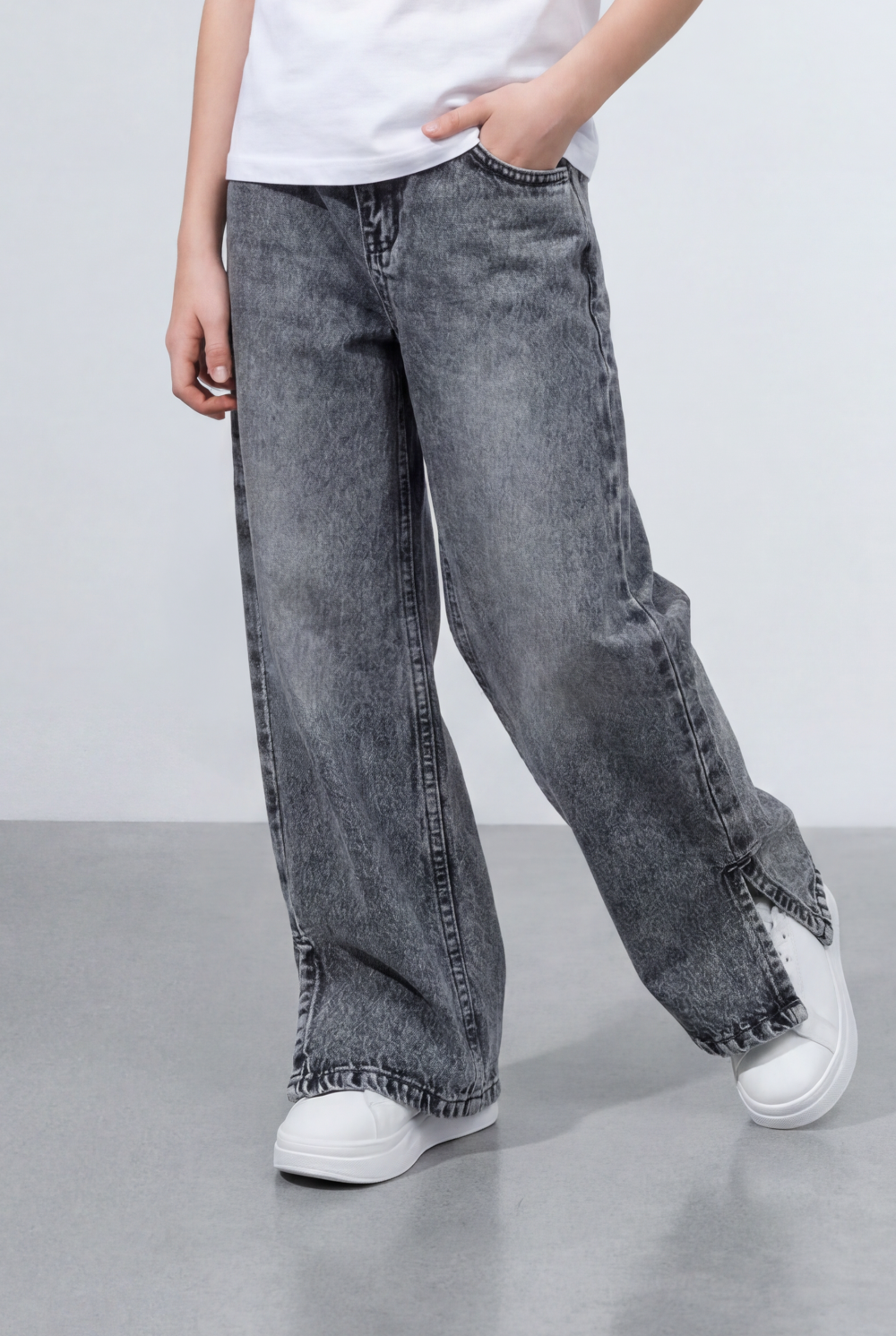 Girl's Tomato Store Bagy Denim Pants Double Button Detail Side Slit Hem Washed Finish