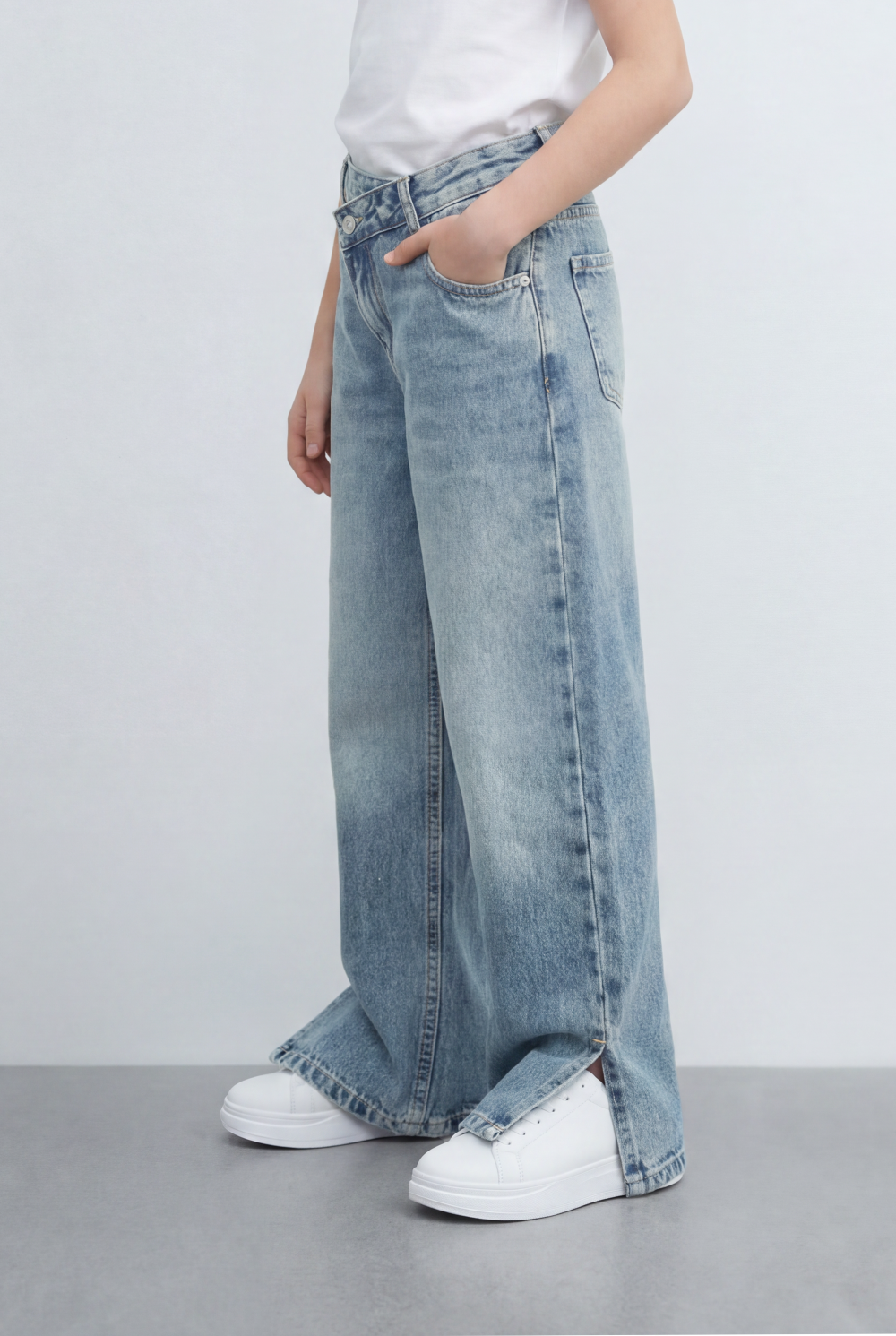 Girl's Tomato Store Bagy Denim Pants Double Button Detail Side Slit Hem Washed Finish
