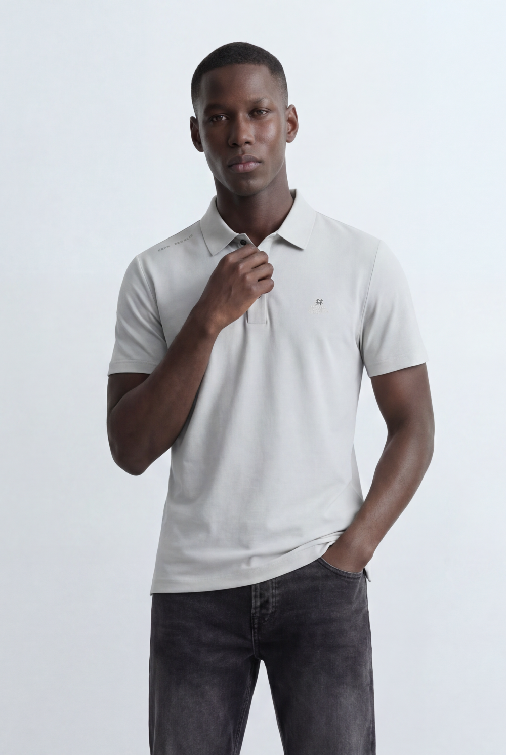 Men’s Tomato Store Refined Polo Shirt Embroidered Chest Detail Classic Collar Structure Button Placket T-Shirt