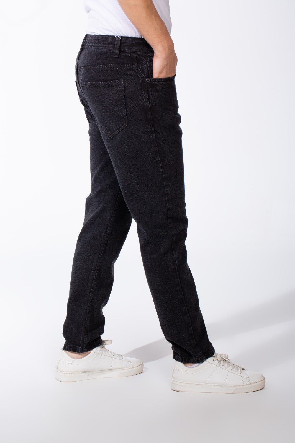 Men's Mid-Wash Tapered Jeans Tailored Look Five Pocket Design Boyfriend Versatile Denims Pants