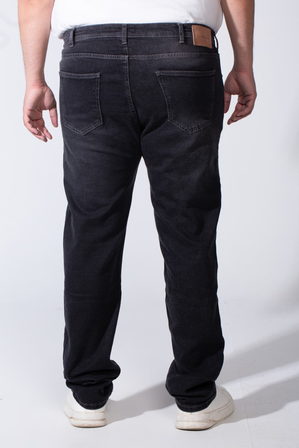 Men's Buttons Closure Belt Loops With Front And Back Pockets Big Size Fit Denim Fabric Casual Jeans Pants