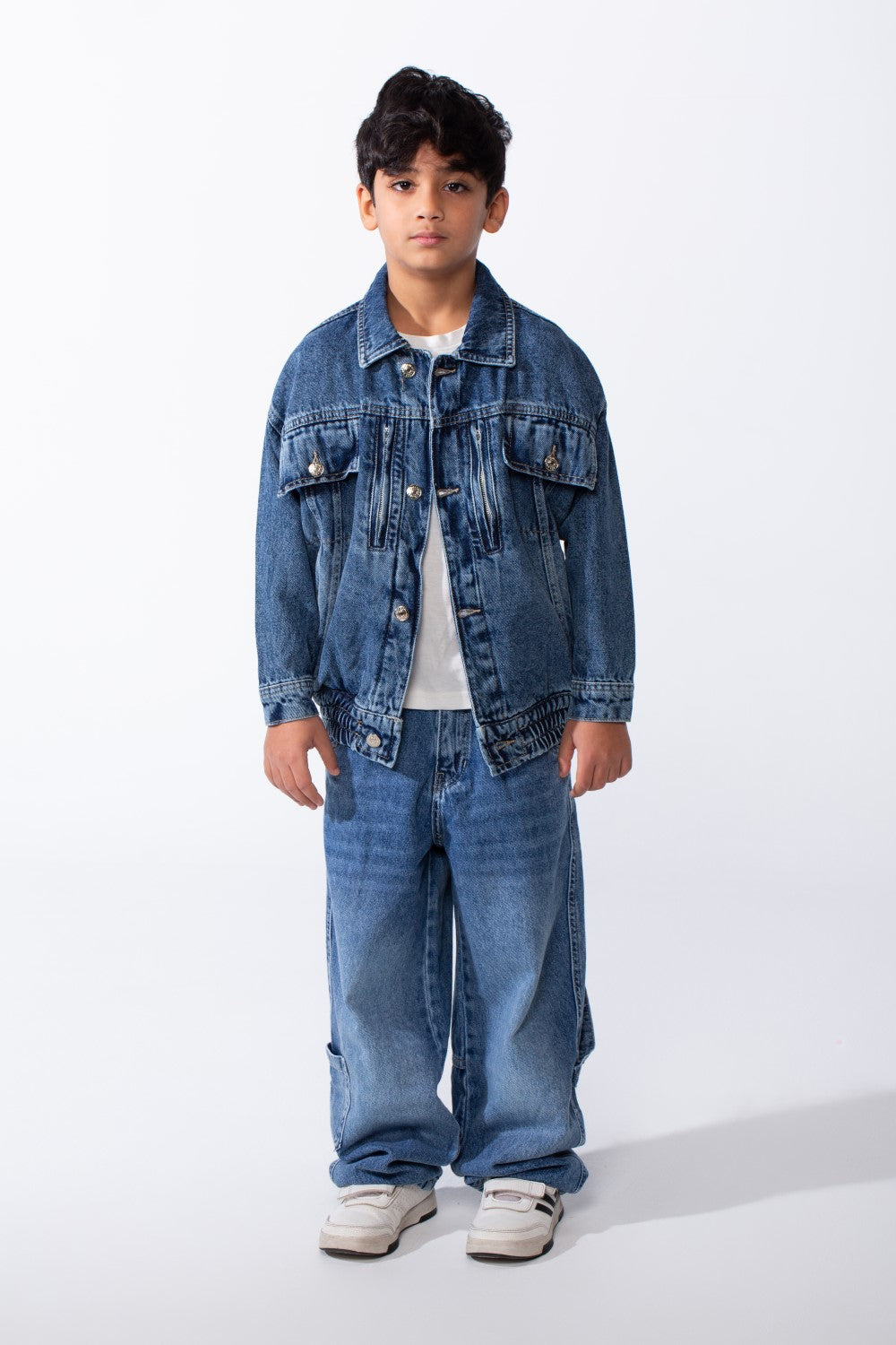 Boy’s Classic Button-Up Jeans Denim Boxy Fit Jacket With Front Flap Pockets And Metal Buttons Elastic Hem