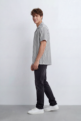 Men’s Tomato Store Resort Shirt With Textured Vertical Stripes Short Sleves Regular Fit