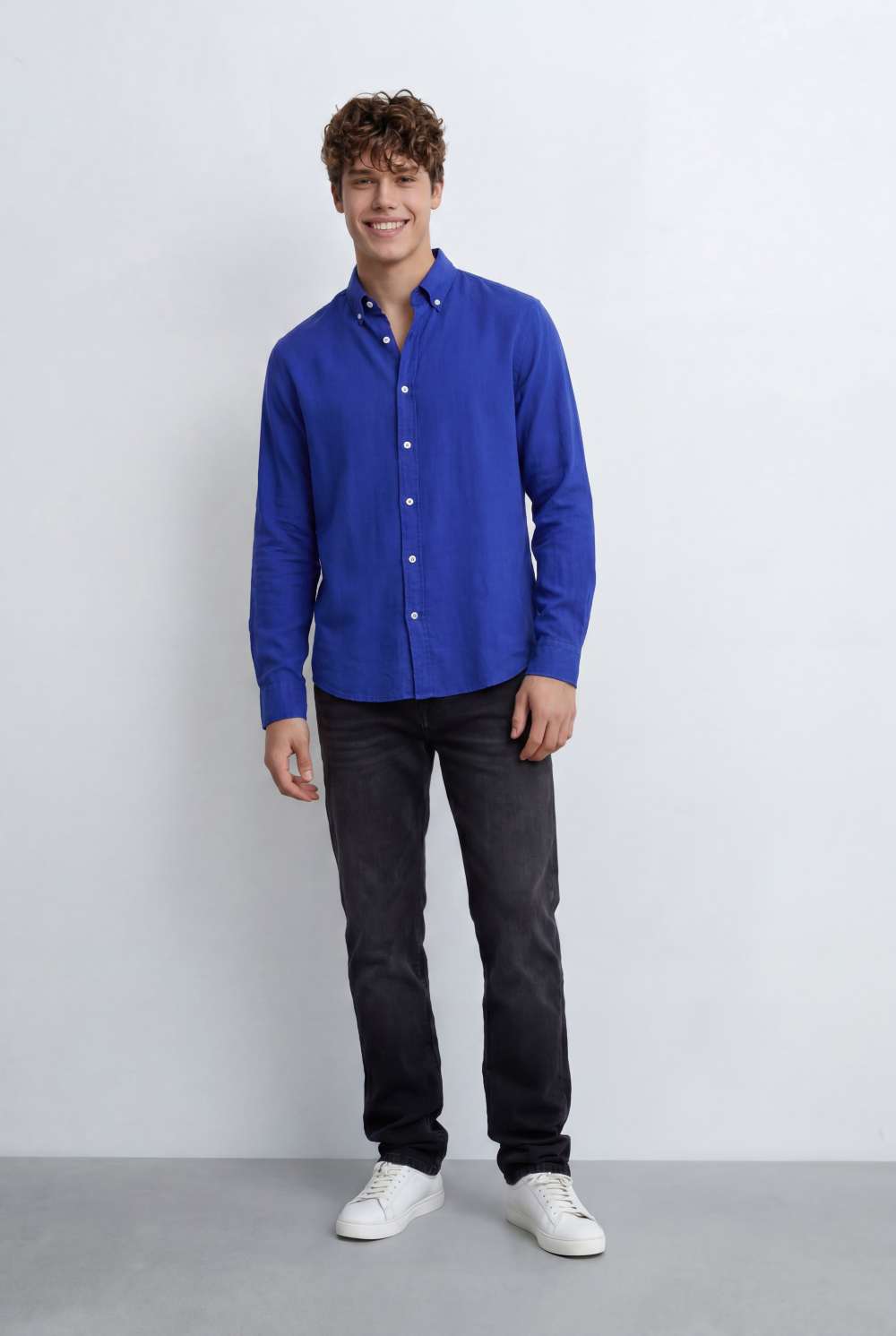 Men’s Regular Fit Shirt Button Down Collar Long Sleeves Tailored Crafted From Breathable Fabric