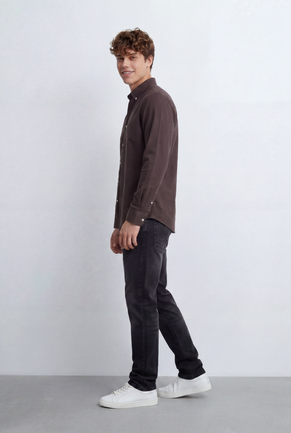 Men’s Regular Fit Shirt Button Down Collar Long Sleeves Tailored Crafted From Breathable Fabric