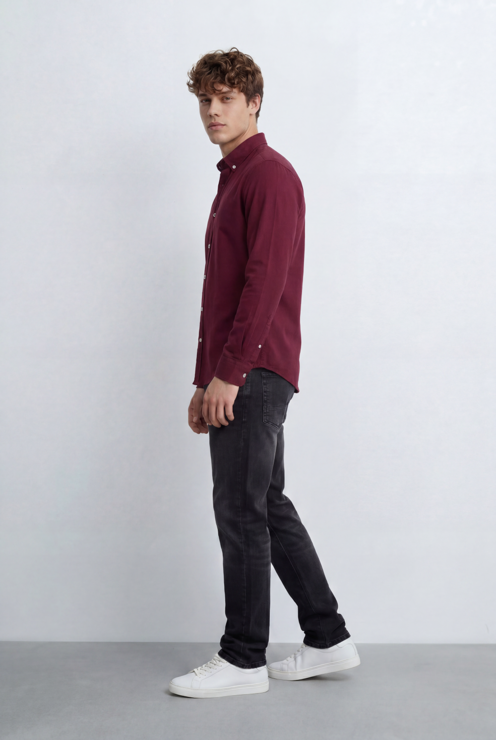 Men’s Regular Fit Shirt Button Down Collar Long Sleeves Tailored Crafted From Breathable Fabric