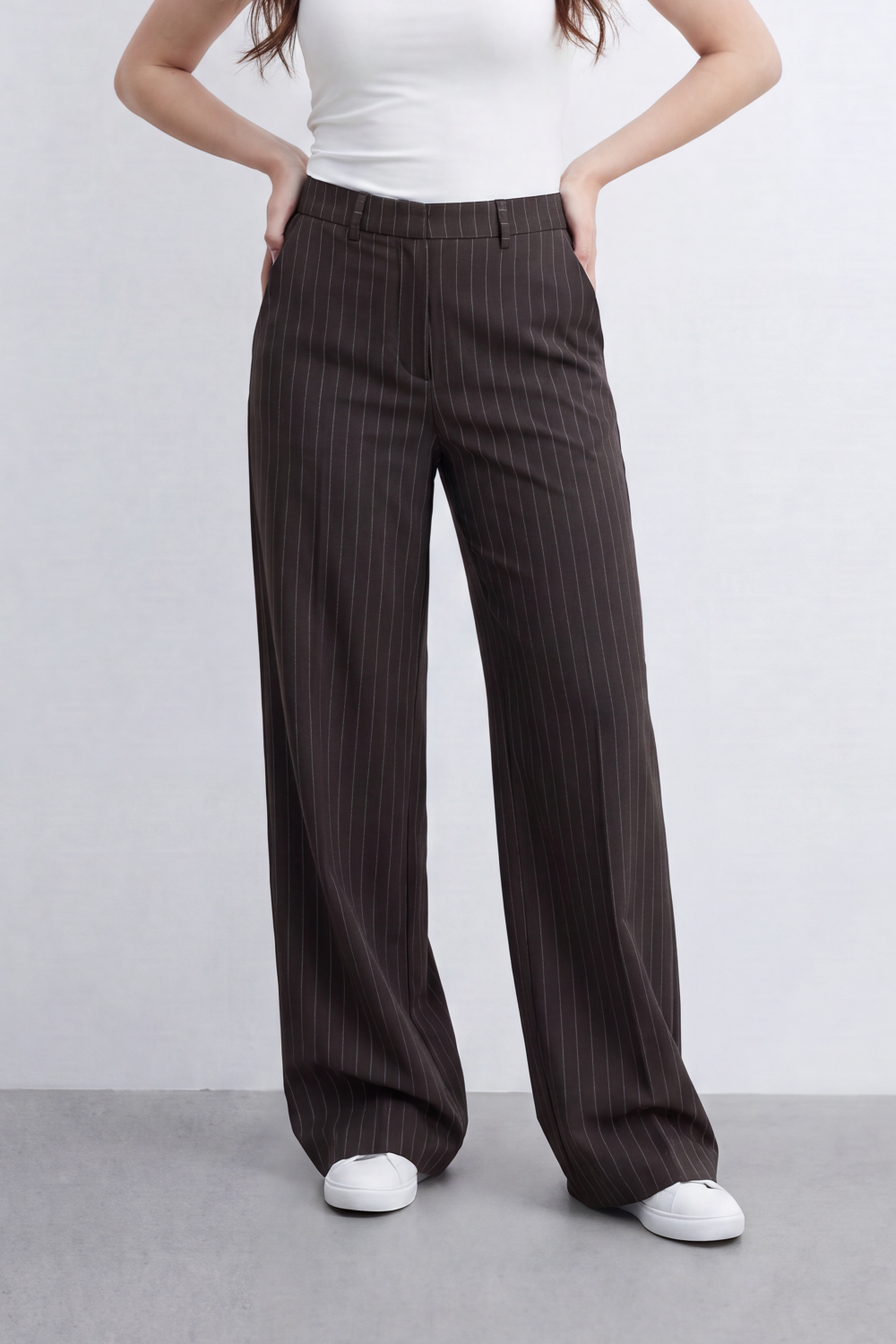 Women’s Tomato Store City Pinstripe Wide Pants Vertical Pinstripe Pattern Sharpens Smooth Tailored
