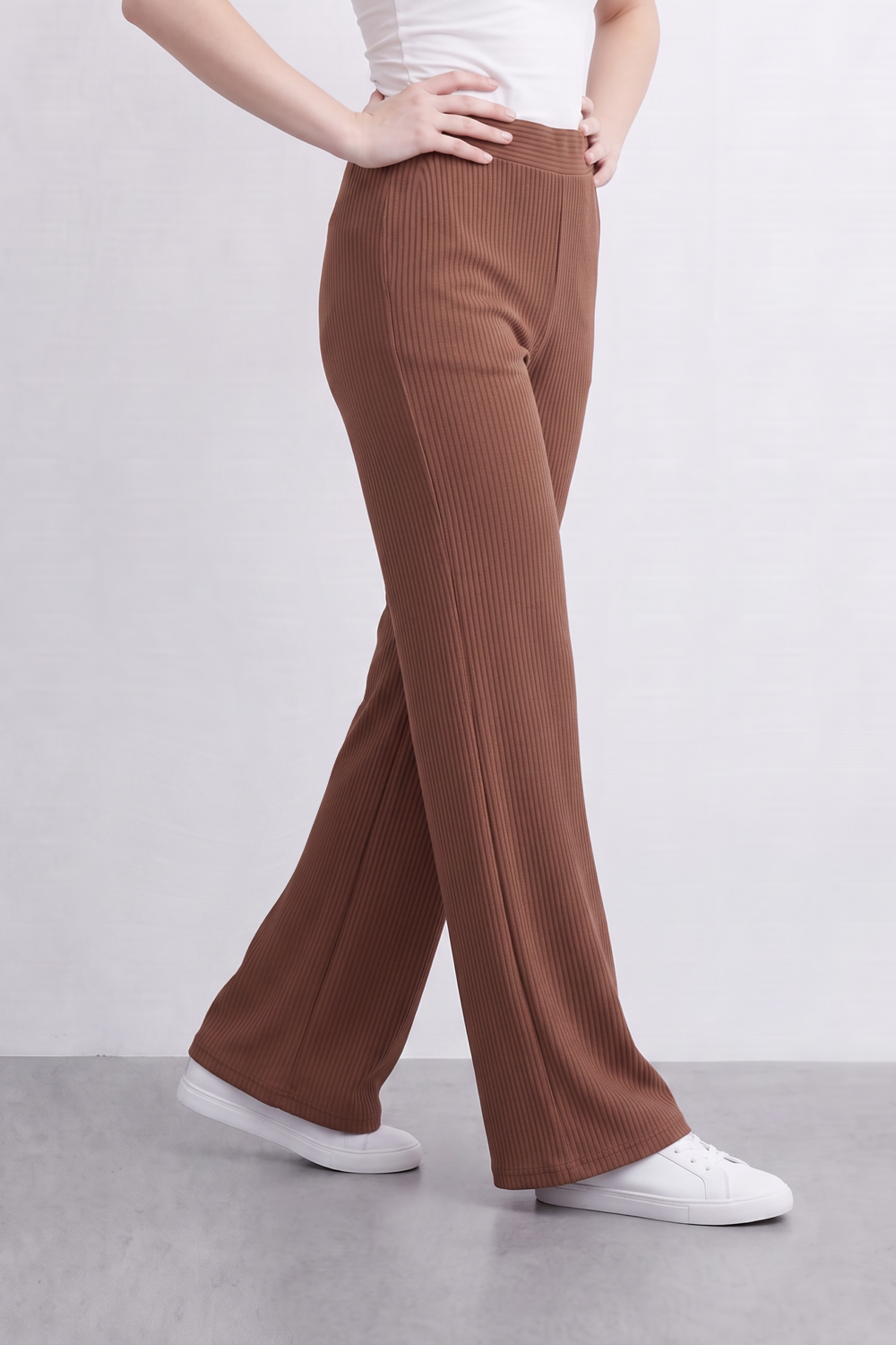 Women’s Tomato Store Rib Flow Pants Vertical Ribbed Texture Shapes A Soft Wide Leg Look Stretch Waist