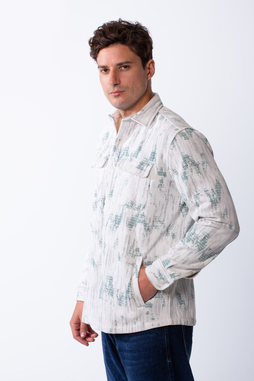 Men's Button Down Abstract Geometric Pattern With Dual Chest Flap Pockets Slim Fit Gabardine Casual Shirt