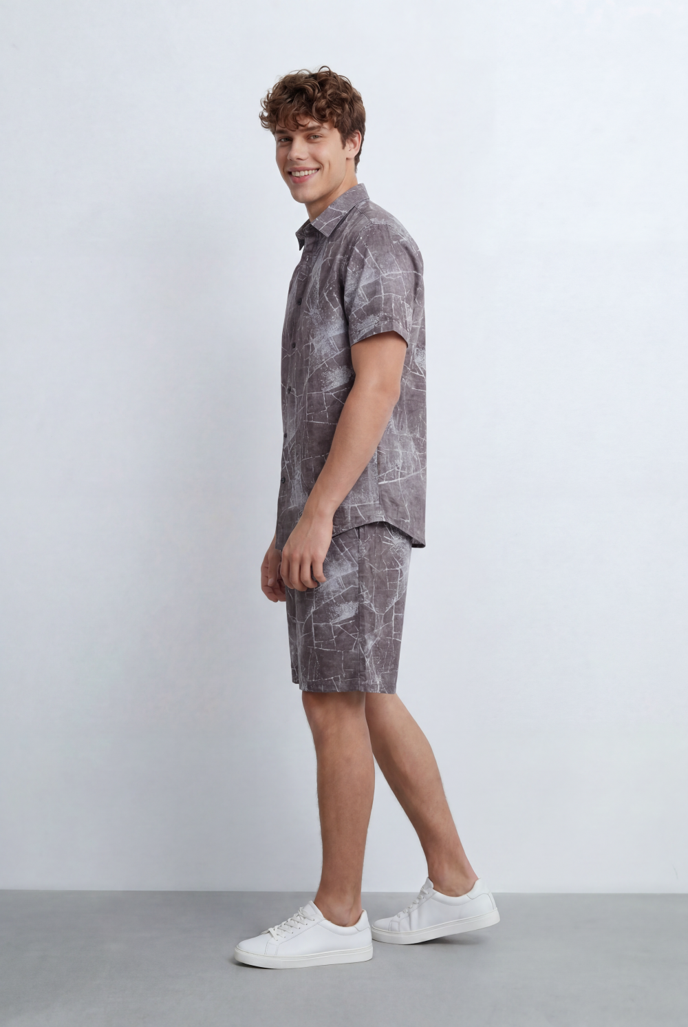 Men’s Tomato Store Matching Set Featuring Abstract All Over Print Regular Fit Outfit