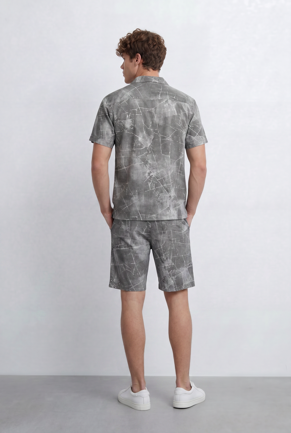 Men’s Tomato Store Matching Set Featuring Abstract All Over Print Regular Fit Outfit