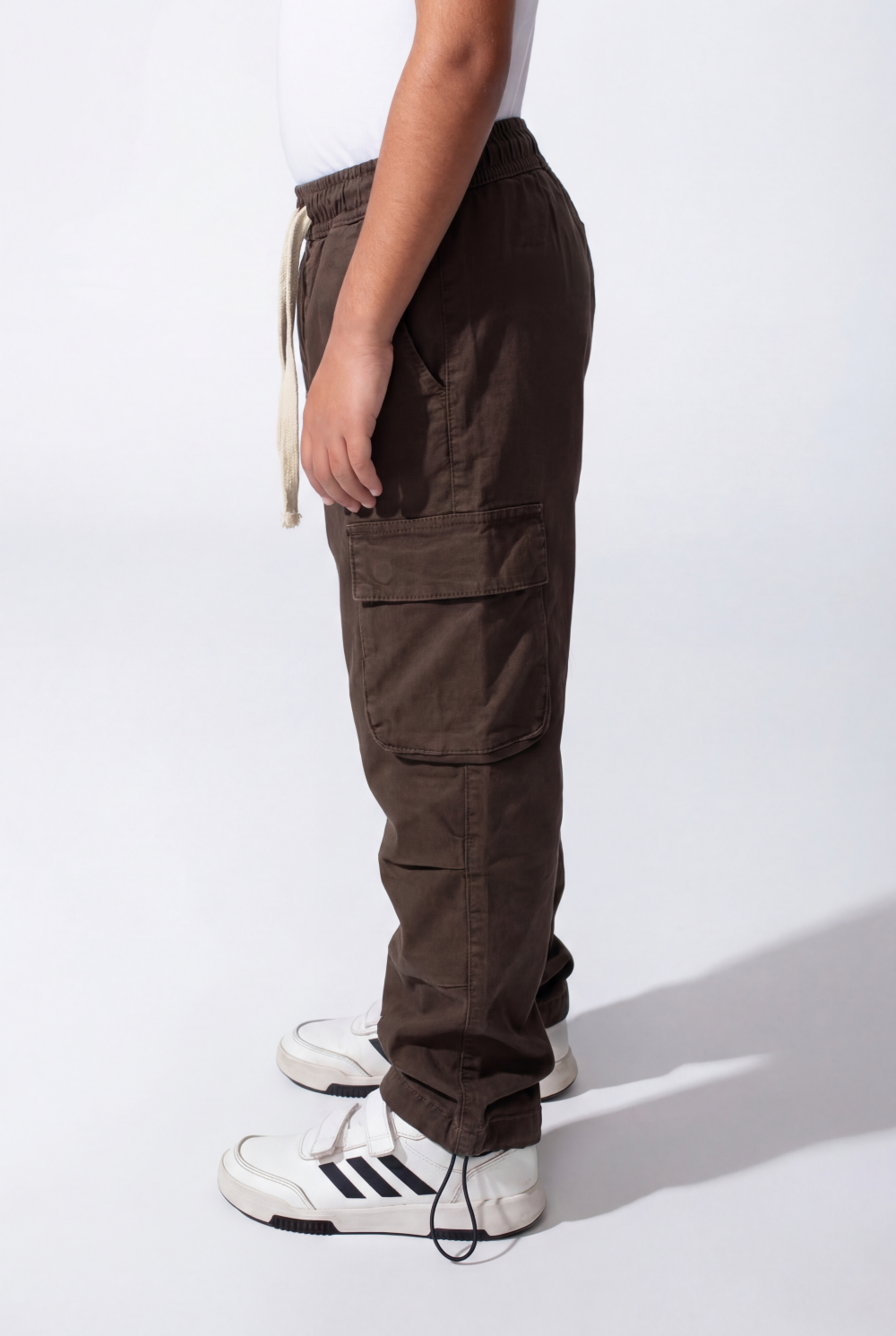 Boy's Wide-Leg Design Elastic Waist Side Cargo Pockets Hams Bungee Cords Versatile Urban Style Cargo Pants