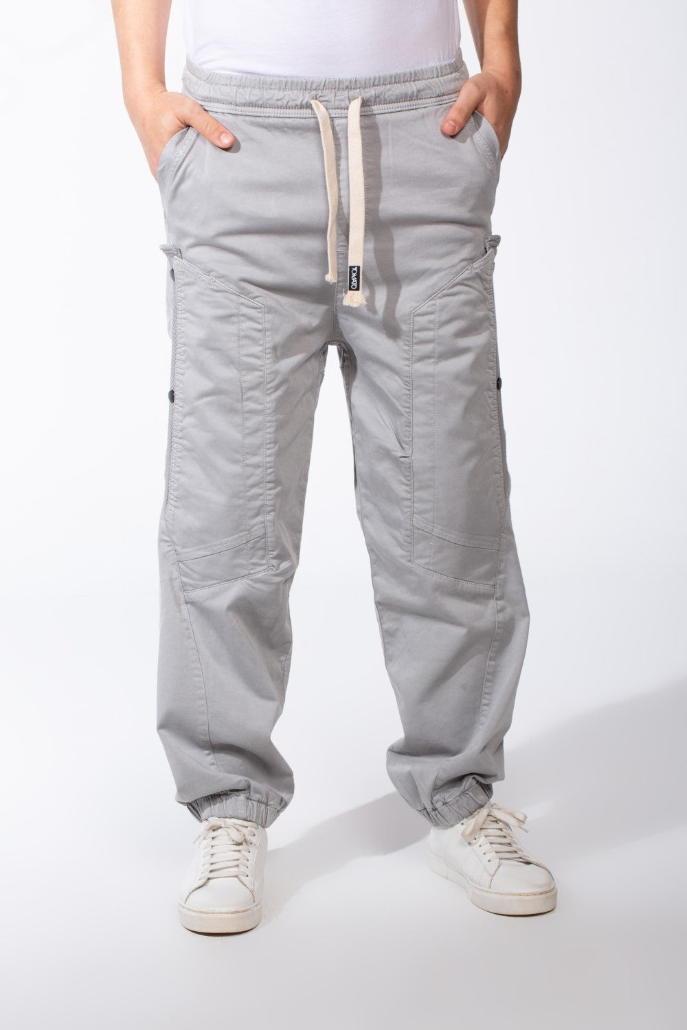 Men's Drawstring Waist Tapered Elastic Cuffs Side-Snap Detailing And Pockets Cargo Pants