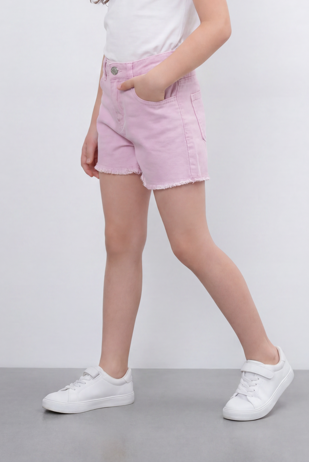 Girl’s Tomato Store Denim Shorts Classic Five Pocket Design Raw Frayed Hem Regular Fit