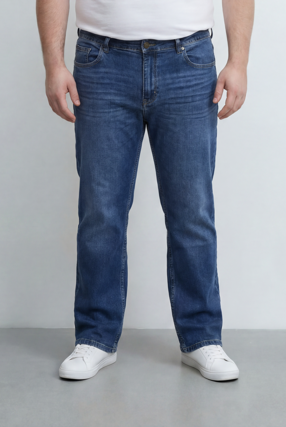 Men’s Tomato Store Big Size Denim Jeans Featuring Classic Five Pocket Design