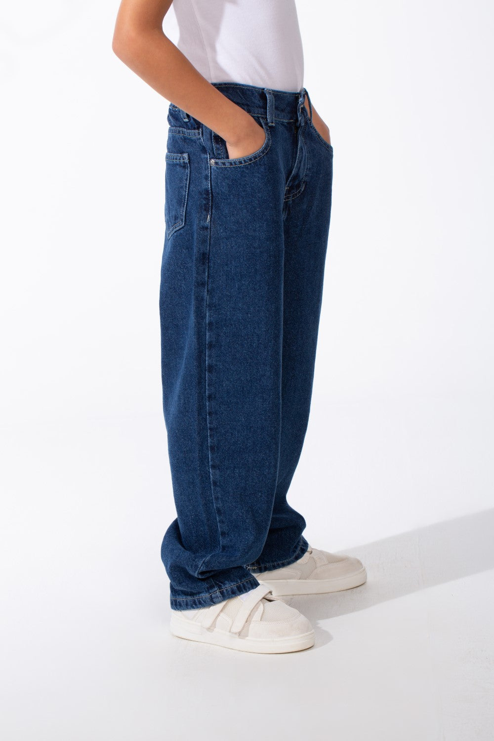 Boy's Classic Boyfriend Design Secure Button Zipper Fly Closure Traditional Five-pocket Layout Relaxed Fit Suitable For Casual Occasion Jains Pants