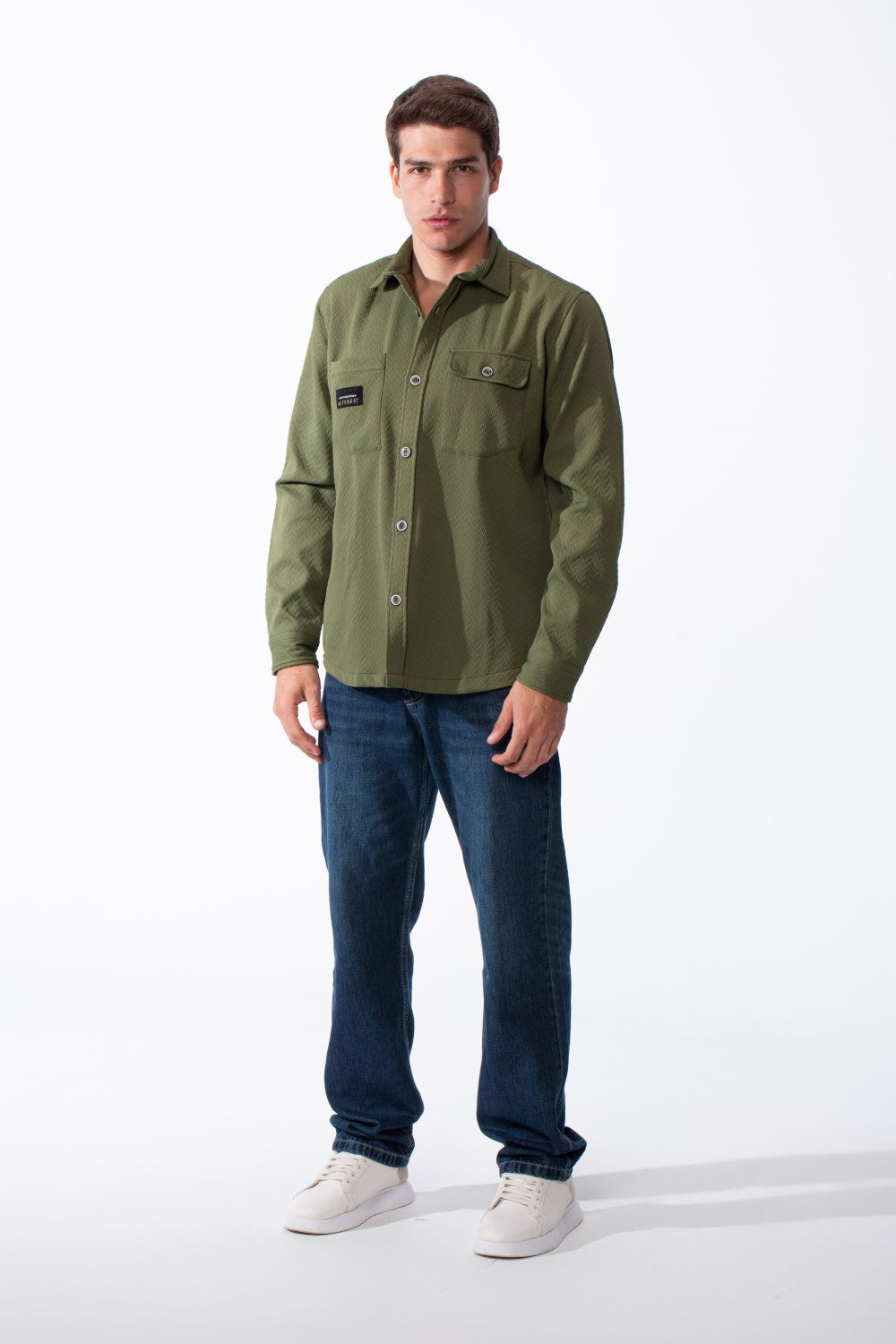 Men's Classic Collar Functional Dual Chest Pockets Tailored Long Sleeves Buttoned Cuffs Textured Patterned Fabric Regular Fit Shirt