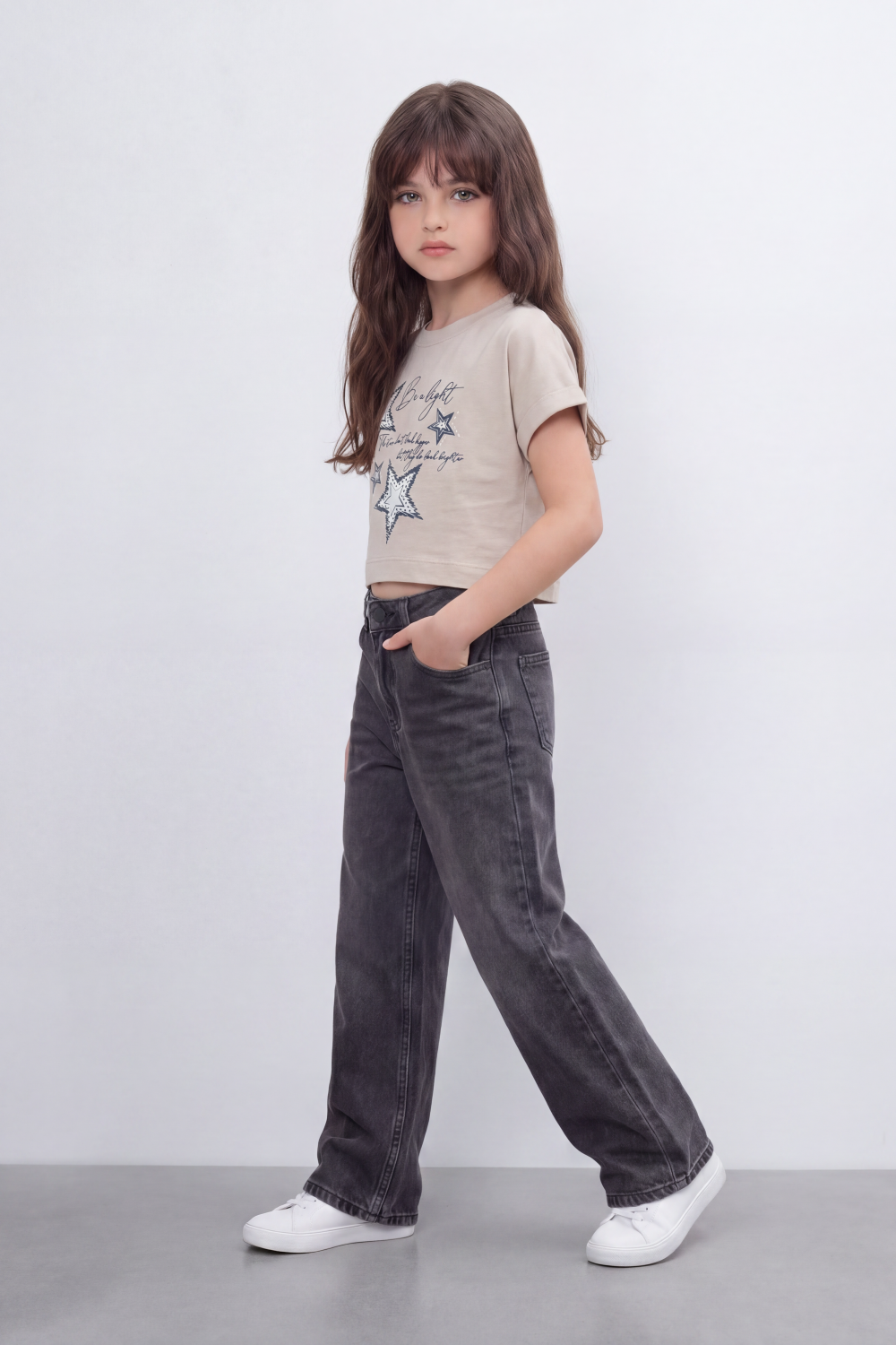 Girl's Tomato Store Bright Star Cropped T-Shirt Front Brush Star Graphic Mixed With Handwritten Script Quote Plain Slim Fit