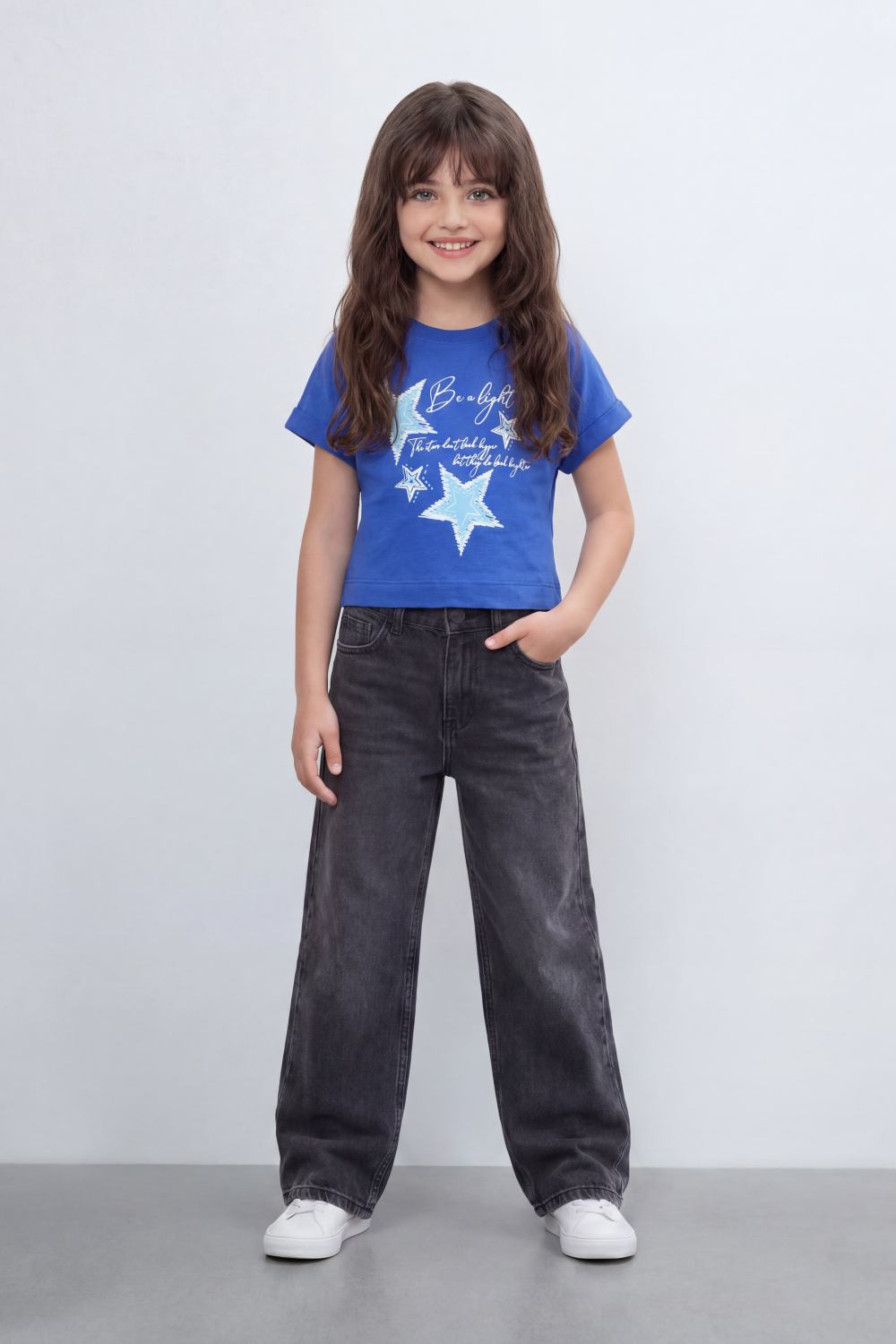 Girl's Tomato Store Bright Star Cropped T-Shirt Front Brush Star Graphic Mixed With Handwritten Script Quote Plain Slim Fit