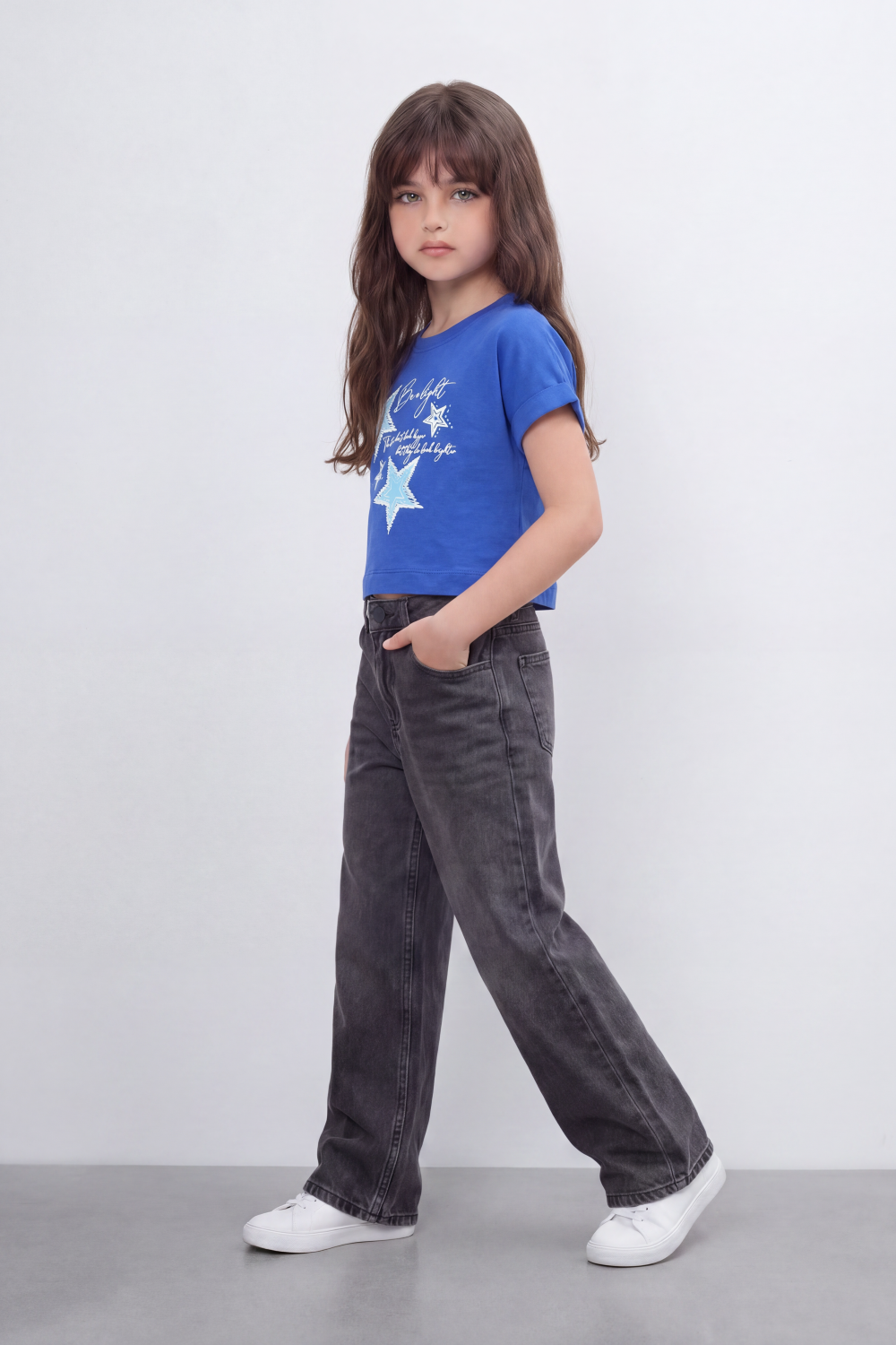 Girl's Tomato Store Bright Star Cropped T-Shirt Front Brush Star Graphic Mixed With Handwritten Script Quote Plain Slim Fit