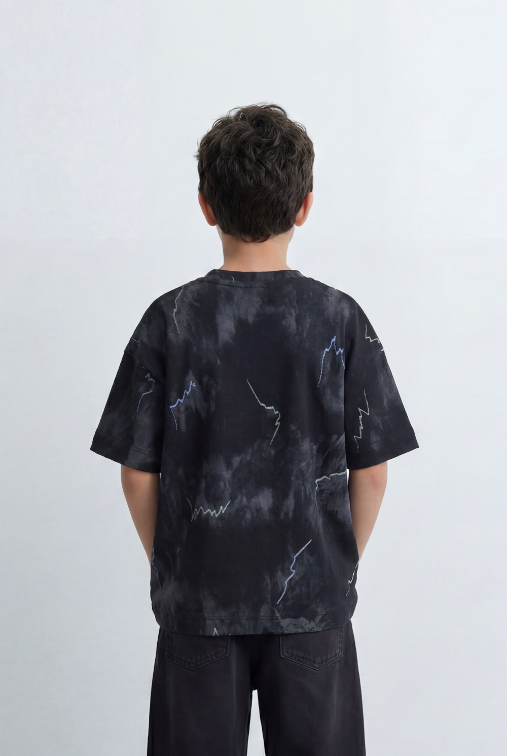 Boy’s Tomato Store Graphic Oversized T-Shirt Abstract Marble Inspired Print Artistic Sketch Details