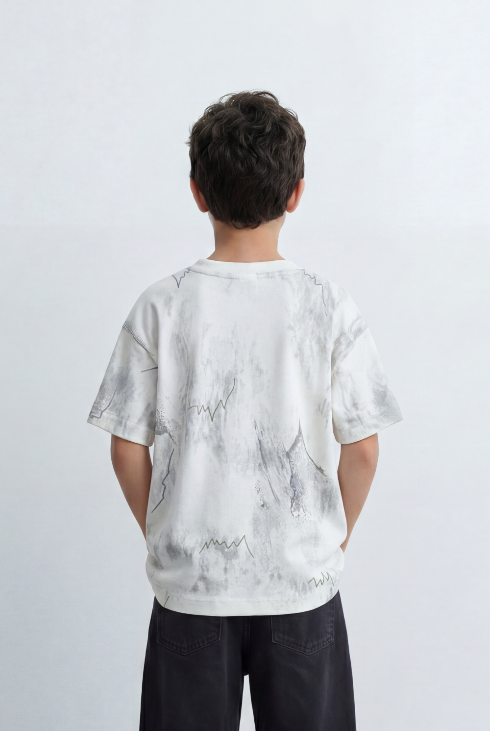 Boy’s Tomato Store Graphic Oversized T-Shirt Abstract Marble Inspired Print Artistic Sketch Details