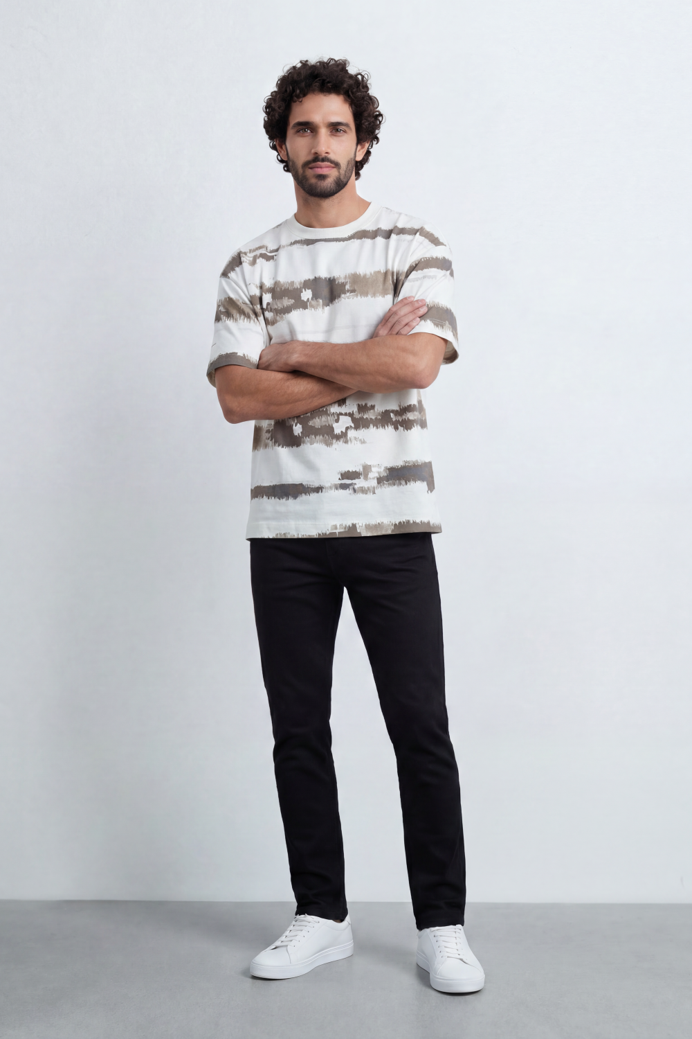 Men’s Tomato Store Brushline Stripe T-Shirt Painted Horizontal Stripe Artwork Across Body Rough Edge Print Texture Relaxed