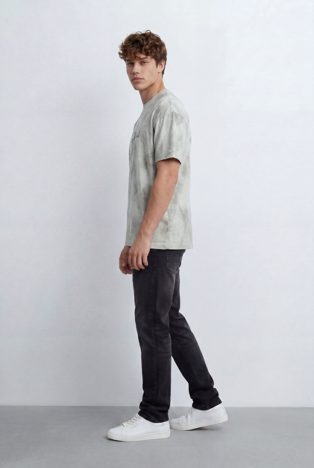 Men’s Tomato Store Soft Cloud Wash With Subtle Tie Dye T-Shirt With Minimal Chest Print