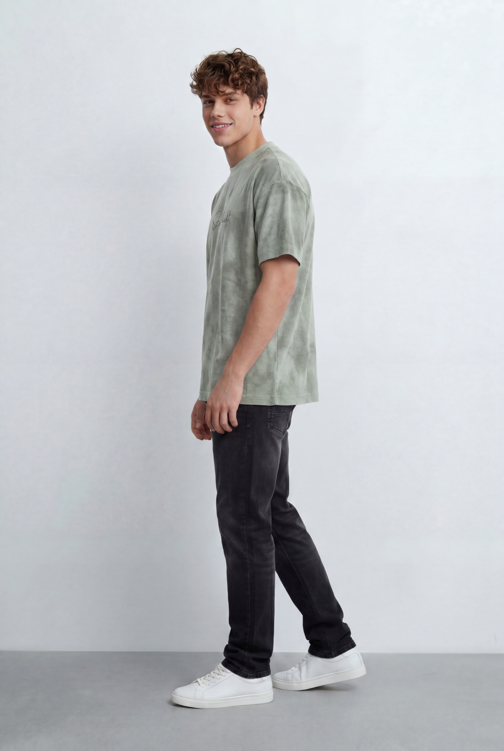 Men’s Tomato Store Soft Cloud Wash With Subtle Tie Dye T-Shirt With Minimal Chest Print